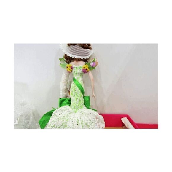 RARE! Bob Mackie's Legendary Beauties Seasons Doll "Spring“ NIB - Picture 5 of 5